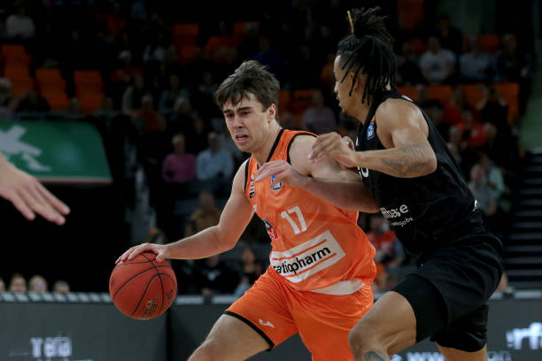 他们的防守 他们的防守