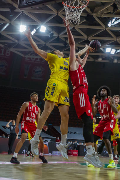 和拉菲尼亚 和拉菲尼亚